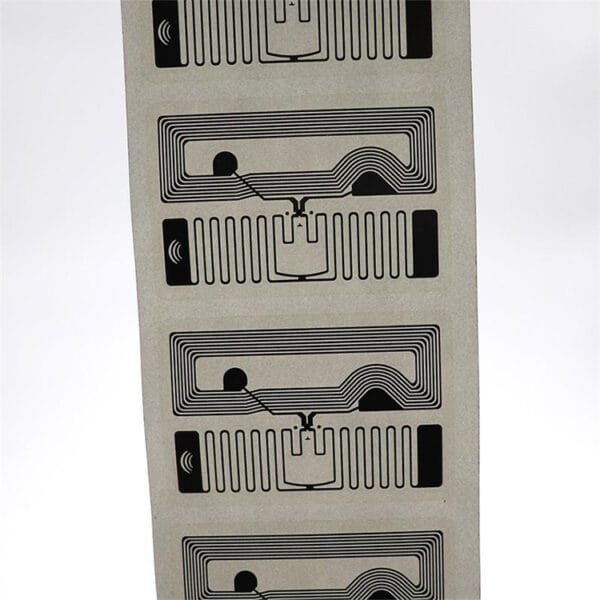 Industrieller Zweifrequenz-RFID-Tag für Uniformen